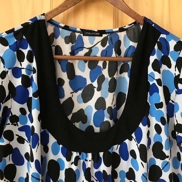 Maurices abstract print stretch knit flutter sleeve U neck tunic size medium - Picture 3 of 6